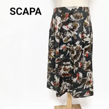 SCAPA 스카파 [회화풍 아트 패턴] 울 100% 턱 스커트 38