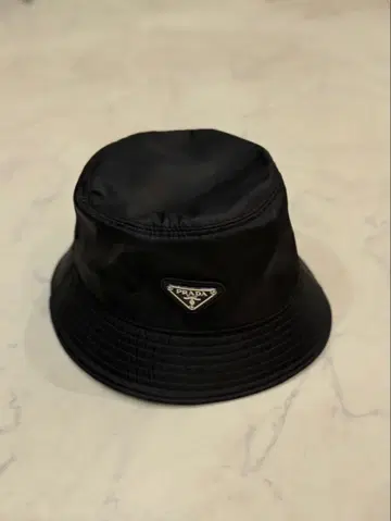 블랙 버킷 햇