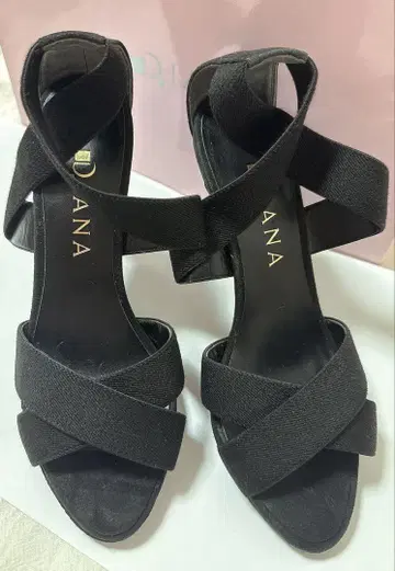 DIANA 스트랩 샌들 블랙 23cm