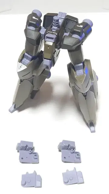 HG Lee Ben Wolf 다리 부분