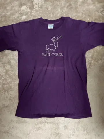 90년대 후반 BANFF CANADA 사슴 자수 티셔츠 보라색