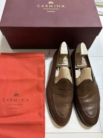 CARMINA 슈키퍼 포함 로퍼 사이즈 6