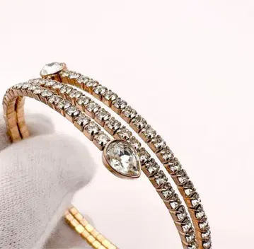 SWAROVSKI 스와로브스키 팔찌 트위스티 로즈 골드