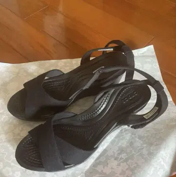 Crocs 레이 블랙 22.5