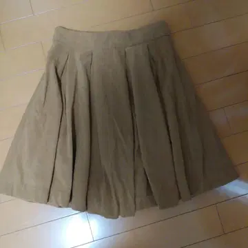INGNI 베이지 플레어 스커트 M