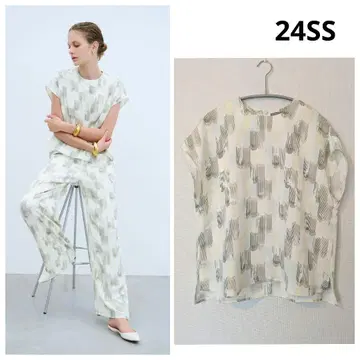 새상품급 정가 3만 띠어리 럭스 24SS 추상 프린트 블라우스