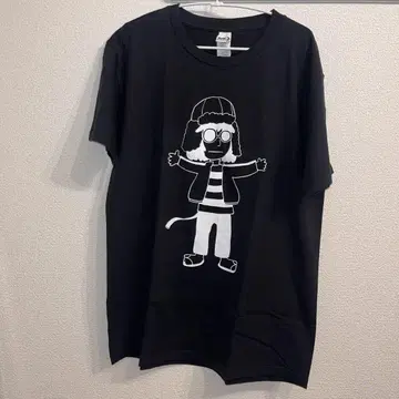 CRYAMY 티셔츠