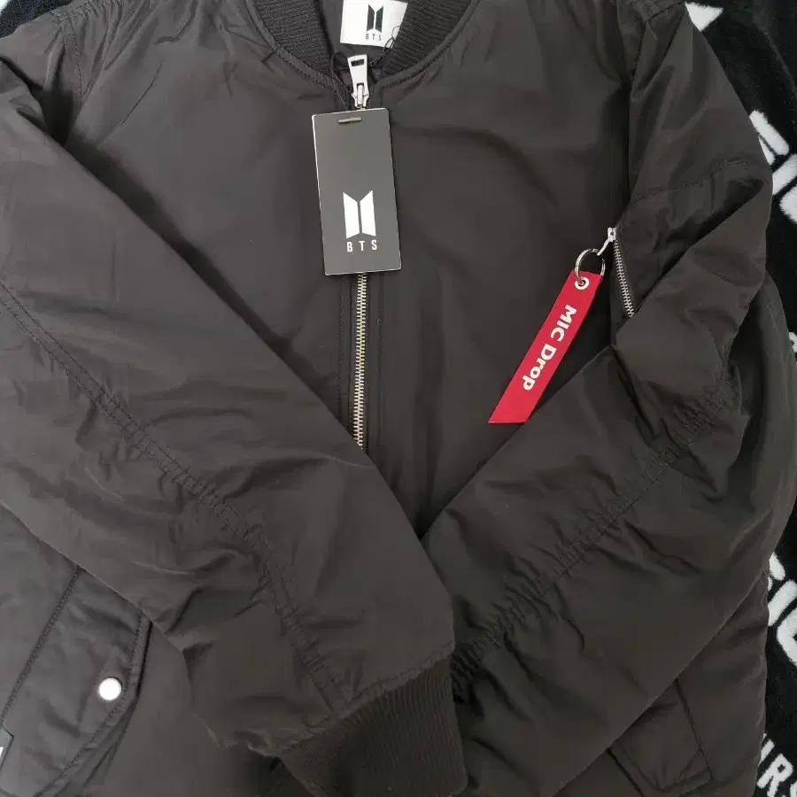 BTS Bts MIC DROP MA1 (M size) #방탄,#마이크드롭,#집업 on