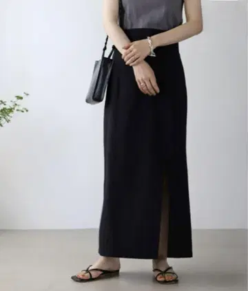 새상품 unfield 마 혼방 슬릿 타이트 스커트 롱 스커트 블랙