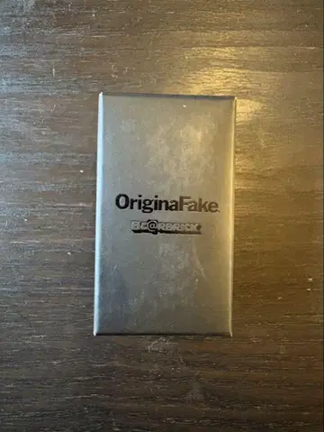 베어브릭 100% KAWS COMPANION Original Fake