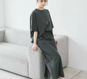 미라 오웬 돌먼 T 스트레이트 스커트 컷 SET