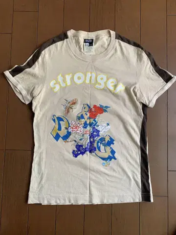 D&G stronger 티셔츠 M 사이즈 이탈리아제