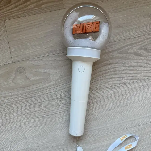 라이즈 응원봉 양도(배송비 포함)