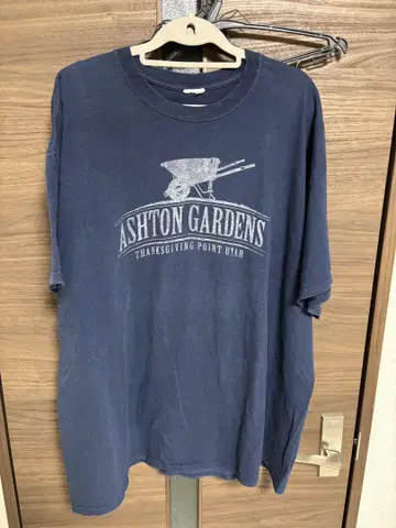 구제 의류 ASHTON GARDENS 프린트 티셔츠 네이비