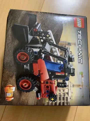 LEGO Technic 42116 건설 차량 2 in 1