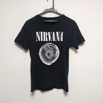 NIRVANA 블랙 티셔츠