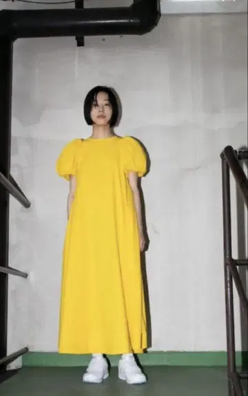 처분 가격! TADO 코튼 퍼프 슬리브 원피스