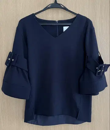 ELENDEEK 네이비 상의