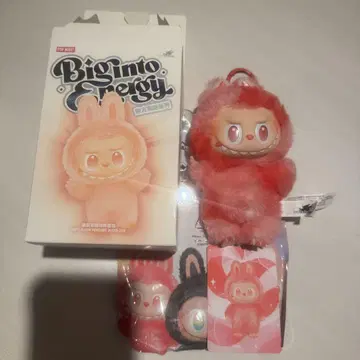 LABUBU THE MONSTERS 에너지에 푹 빠져 사랑