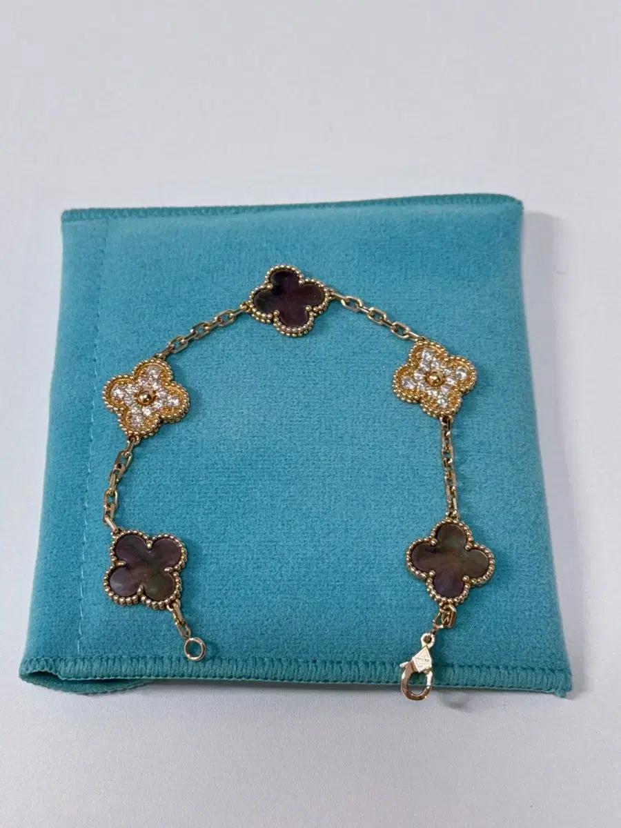 18k Bracelet with Natural Diamond + Gray Mother-of-Pearl