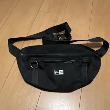 뉴에라 바디백
