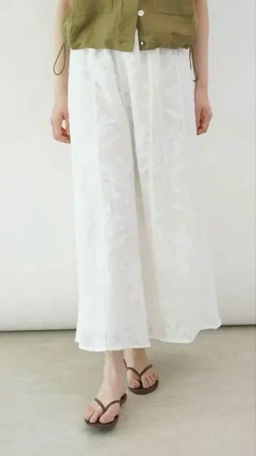 FIKA. Botanical embroidery mesh 스커트