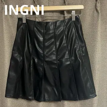 INGNI 가죽 플리츠 미니 스커트
