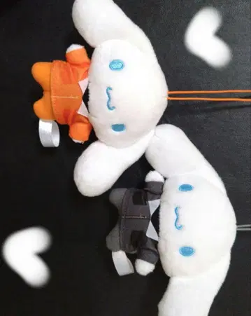 시나모롤 봉제 인형 키링 2개 세트 오렌지 블랙