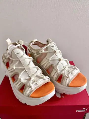 푸마 시리아 웨지 샌들 화이트/오렌지 24.0cm