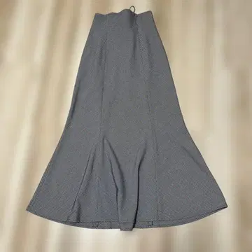 코코딜 체크 무늬 머메이드 스커트