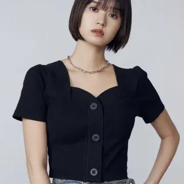 EMODA 프론트 버튼 숏 리브 탑