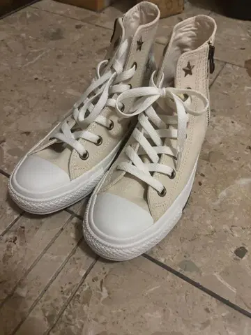 컨버스 스니커즈
