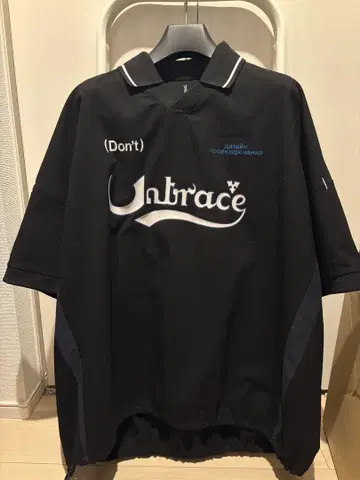 UNTRACE 축구 게임 셔츠 단추 없는 블랙