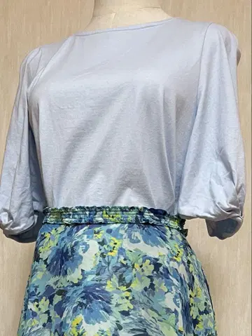 LOUNIE 퍼프 슬리브 컷 풀오버 size38