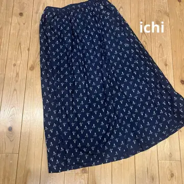 ichi 플랜트 프린트 스커트 네이비