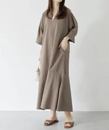 LAVEANGE 라비앙제 볼륨 슬리브 원피스 브라운
