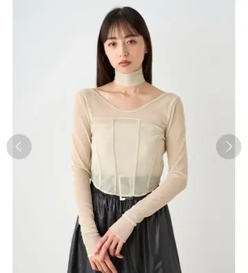 SNIDEL 코르셋 디자인 컷 탑