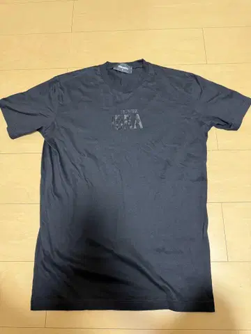 디스퀘어드 티셔츠