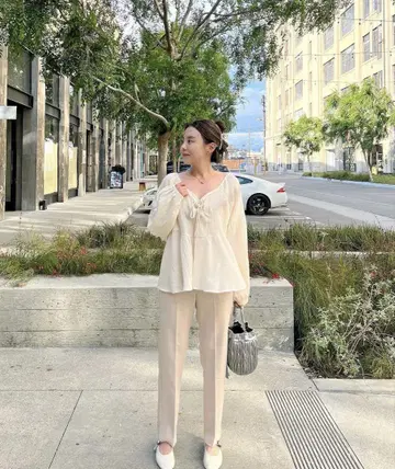 mejiwoo 블라우스