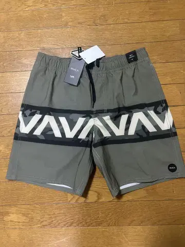 택 포함 새상품! RVCA 카모플라쥬 그레이 숏팬츠 S