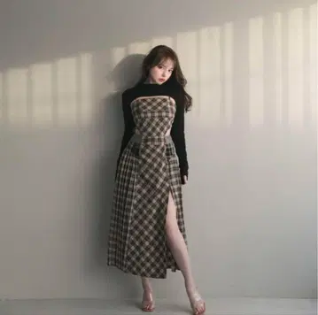 ANDMARY 벨 체크 드레스 베이지