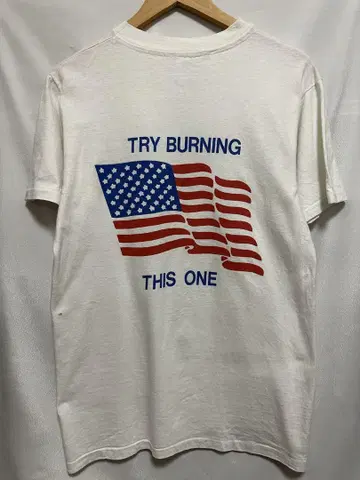 90s Hanes USA제 별이 프린트된 백 프린트 티셔츠