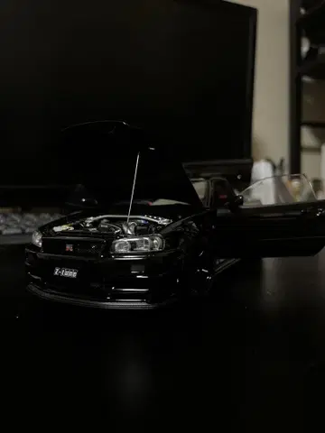오토 아트 1/18 NISMO R34 GT-R Z-tune