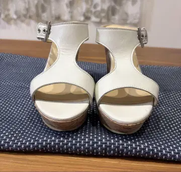 화이트 오픈토 웨지솔 샌들