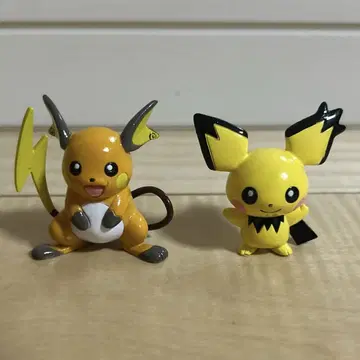TOMY 제 포켓몬 몬코레 라이츄/기즈미미 피츄 피규어 2종 세트