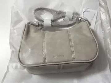 JIMWAG Half moon handbag 아이보리