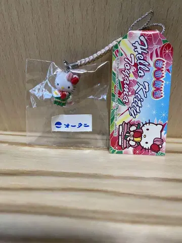 튤립 현지 키티 네즈케 스트랩 도야마