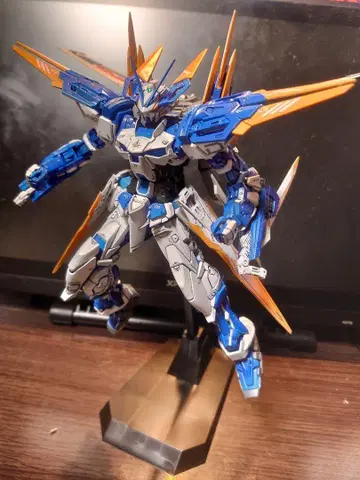 MG 1/100 건담 아스트레이 블루 프레임 D 페인팅 완료