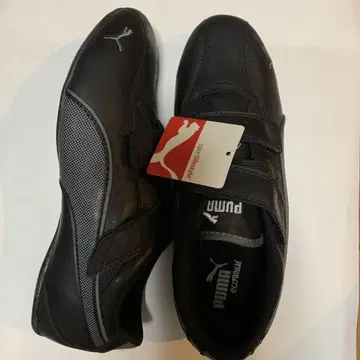 Puma 택 포함 새상품 블랙 스니커즈