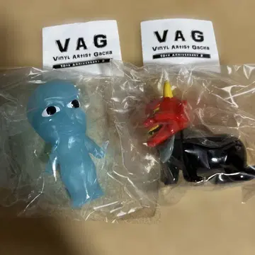 VAG 10주년 기념 피규어 세트 세바스찬 빨강 파랑 악마 축광